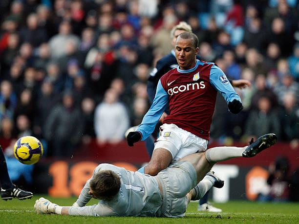 在紧要关头 在紧要关头