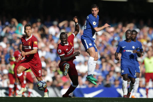 易显得格外 易显得格外